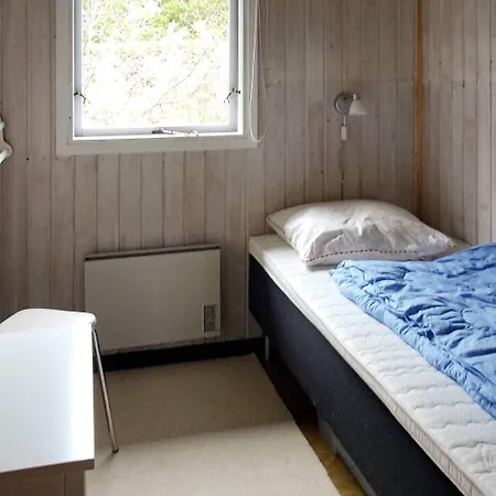 Ferienhaus 4 Person In Hals-by Traum *